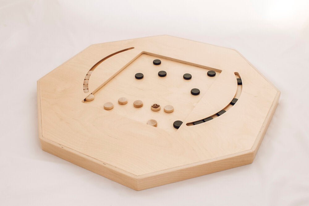 Crokinole – Moose and Beaver - Eddycrest Company